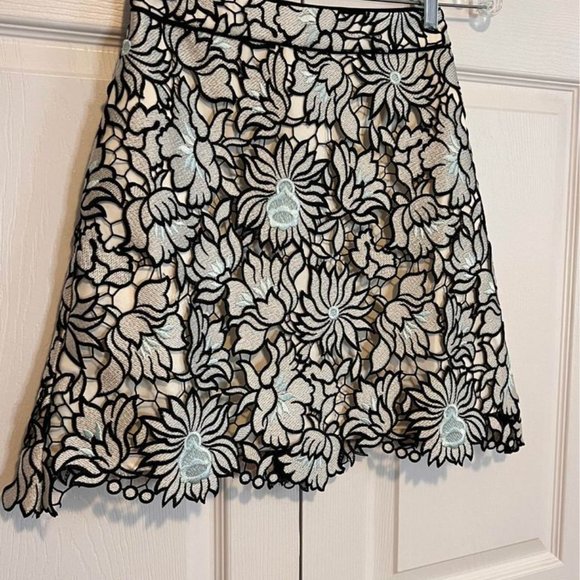 Self Portrait "Poppy" Floral Guipure Lace Skirt - Picture 5 of 11